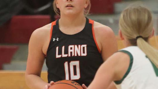 Lady Jackets Begins January With Big Road Win