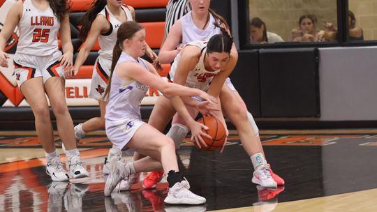 Lady Jackets Show What They Can Really Do