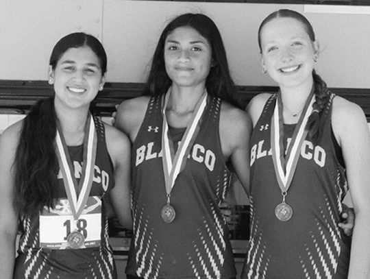 3 Lady Panthers Advance to Cross Country Regionals