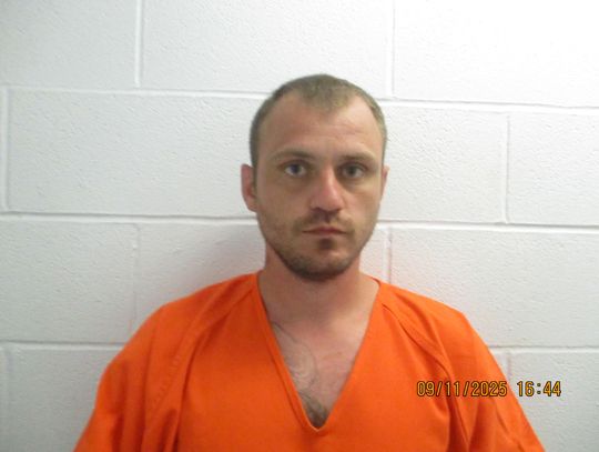Barricade Ends with Assault Arrest in Kingsland