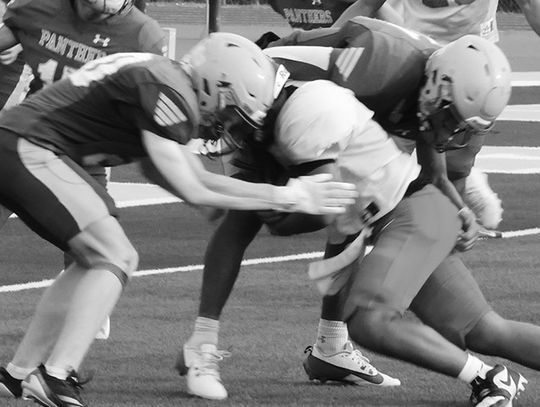 Blanco JV Football Team Tops Ingram 40-20, Remains Unbeaten