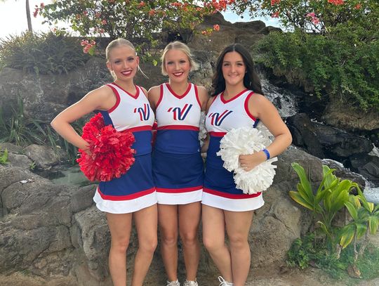 Cheerleaders Participate in Parades Around the Country