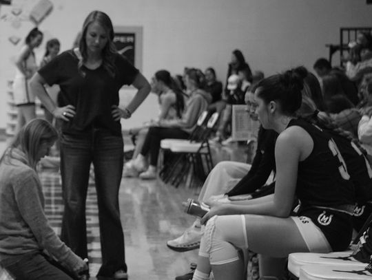 Cowgirls Beat Stubborn Longhorns