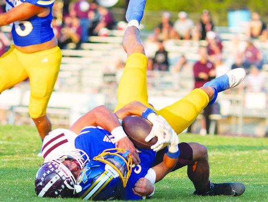 Eagles Fall at Comfort, 49-35