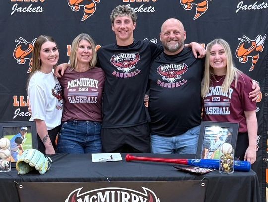 Humphries to Pitch for McMurry University