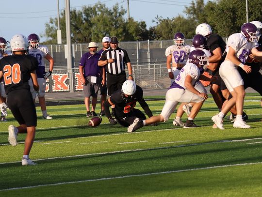 Jackets in Complete Command of Punchers