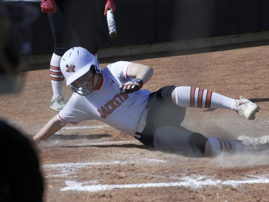 Lady Jackets Relying on Veterans, Newcomers For Success