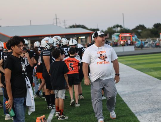 Llano Defense Coach to Retire at End of School Year