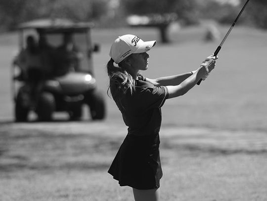 Mason Golfers Put in the Work Now for Success Later