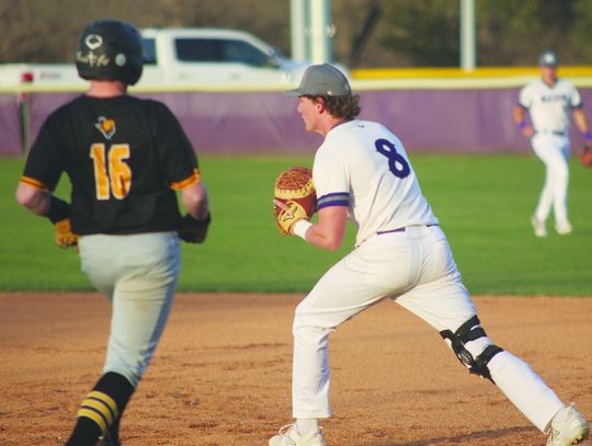 Mason Punchers Prepare for Thorndale, Playoffs