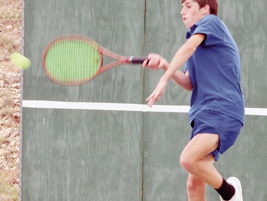 McCarthy wins district boys singles, advances to regionals