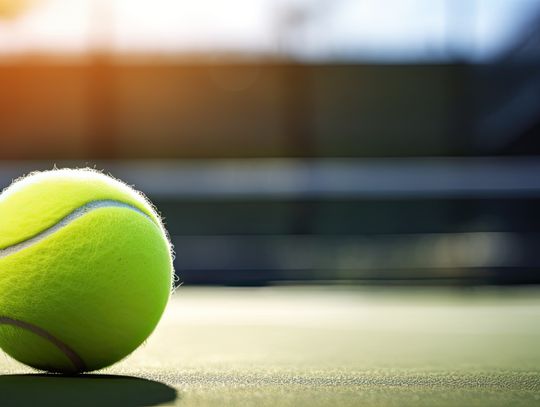 Netters Finish Fall Dual Match With Win