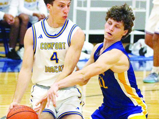 Panthers claim district championship with 10-0 record