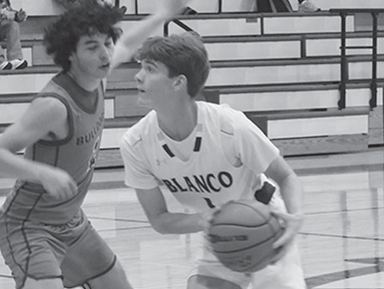 Panthers wrap up non-district slate with 2 wins