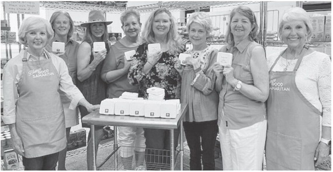 Blanco Women’s Club Makes Donation to Good Samaritan