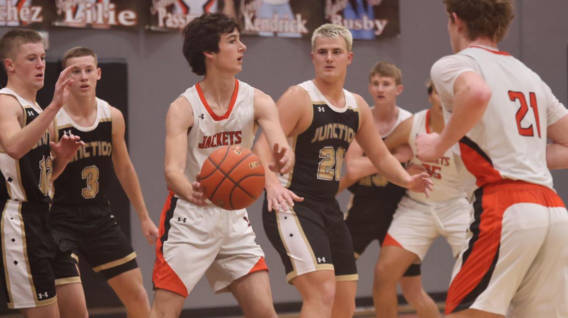 Jackets Earn Wins, Continue to Show Their Best