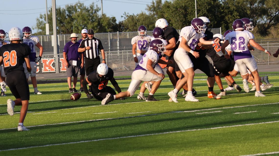 Jackets in Complete Command of Punchers