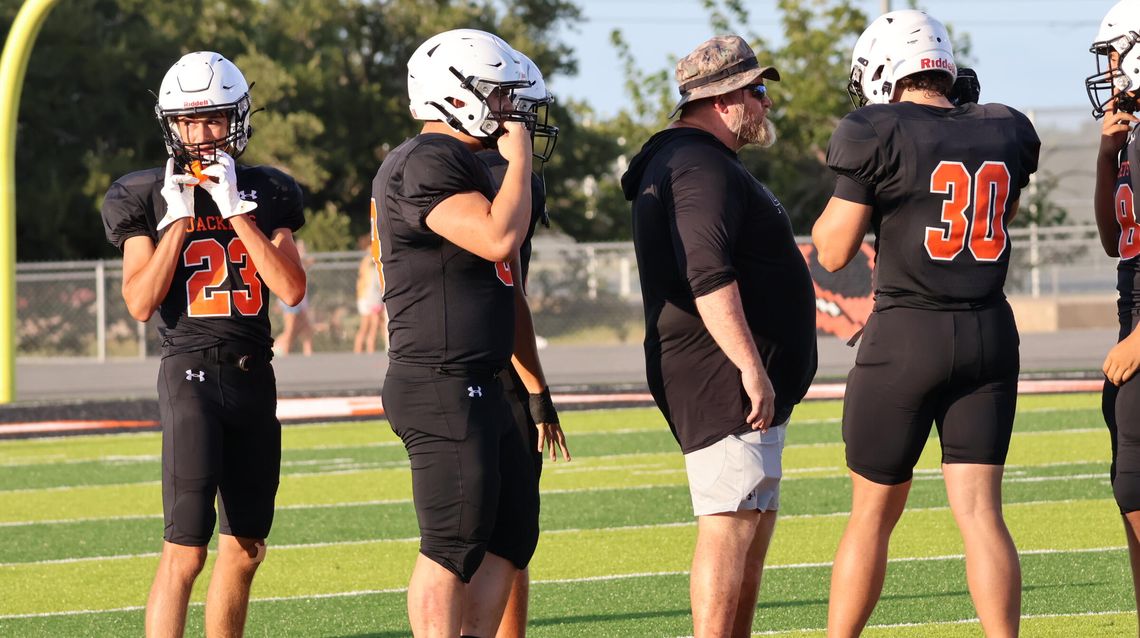 Jackets Welcome the Pirates in Season Opener