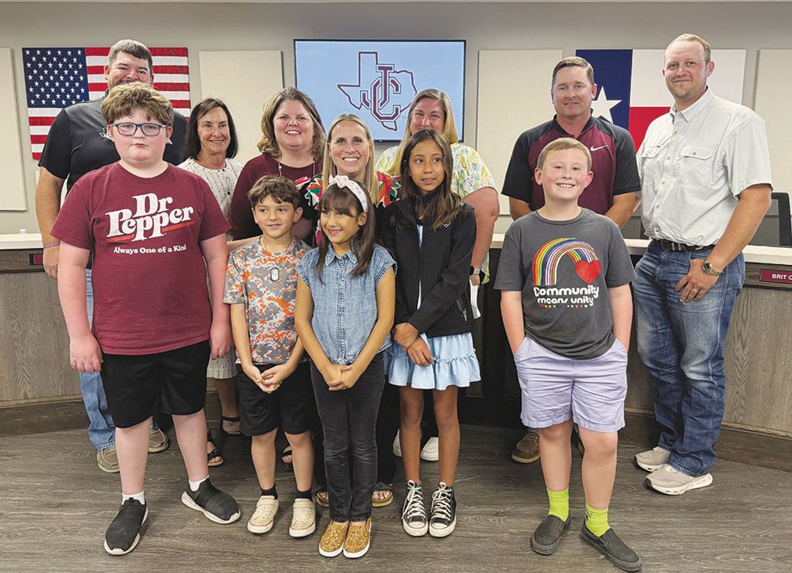 JCISD Trustees Approve Key Projects, Recognize Students