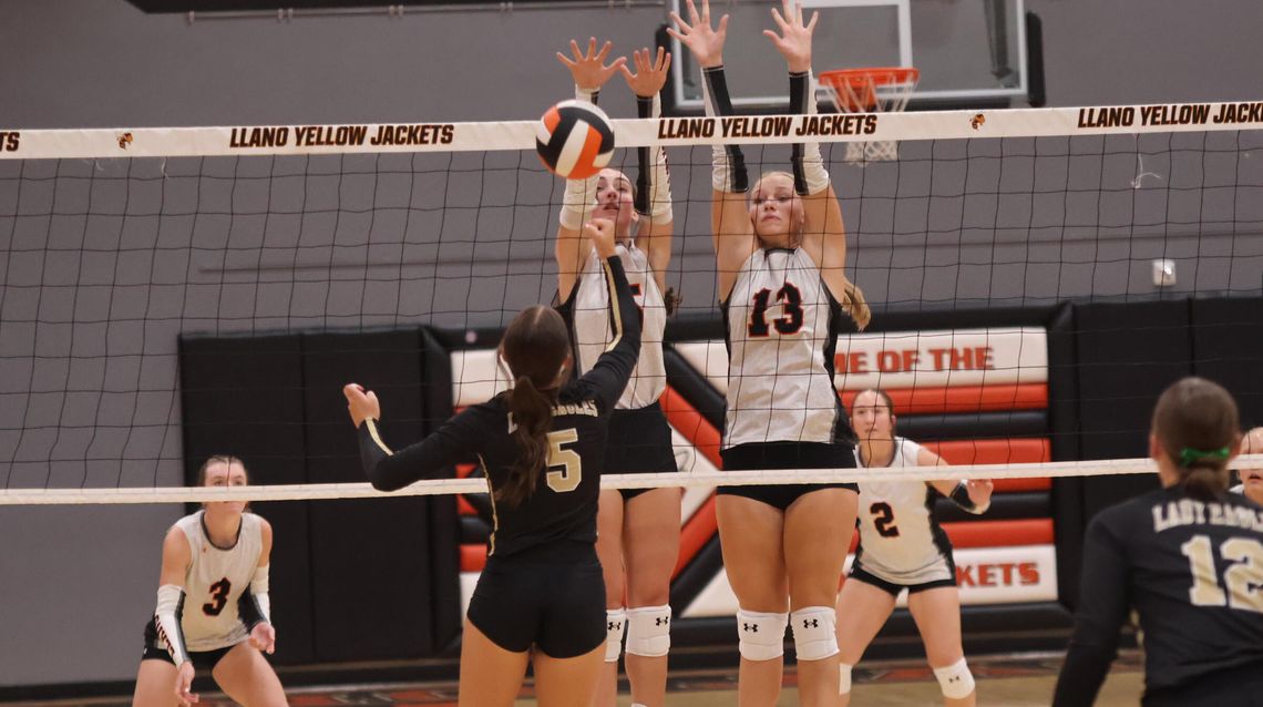Lady Jackets Exhibit Winning Characteristics