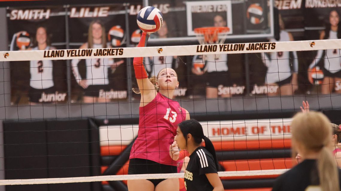 Lady Jackets Face Clyde in Bi-District Match Lady Jackets Face Clyde in Bi-District Match