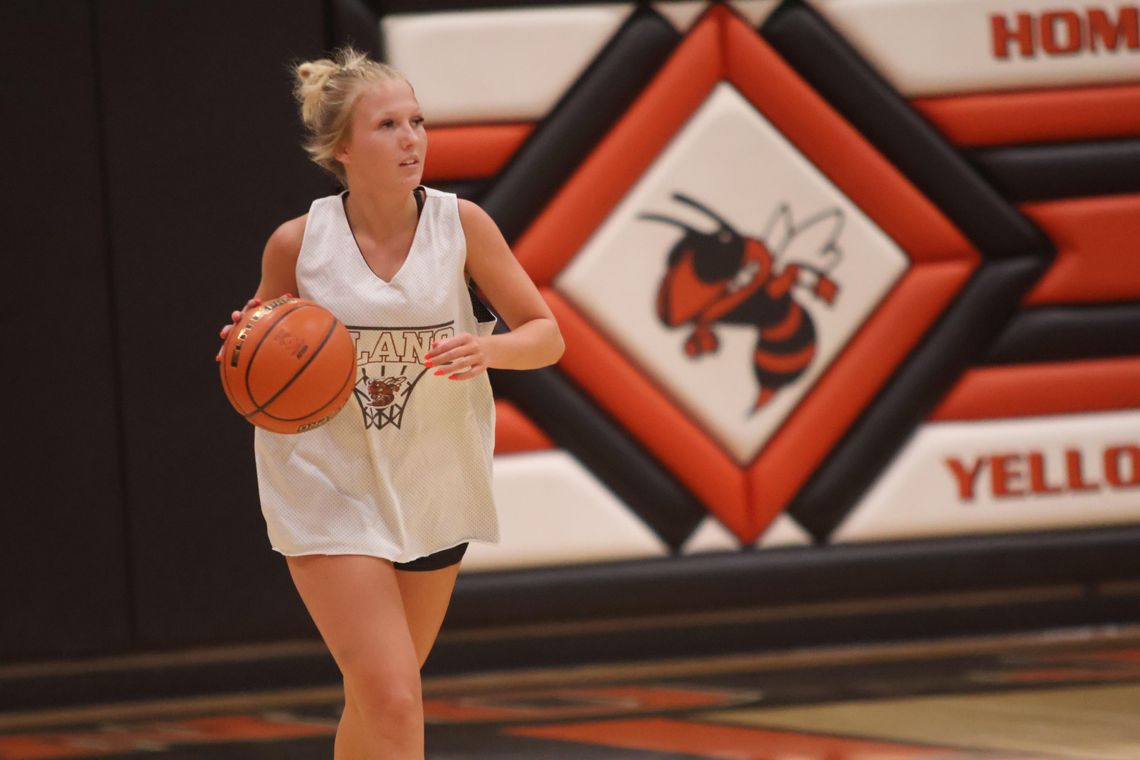 Lady Jackets Following the Same Playbook for Success
