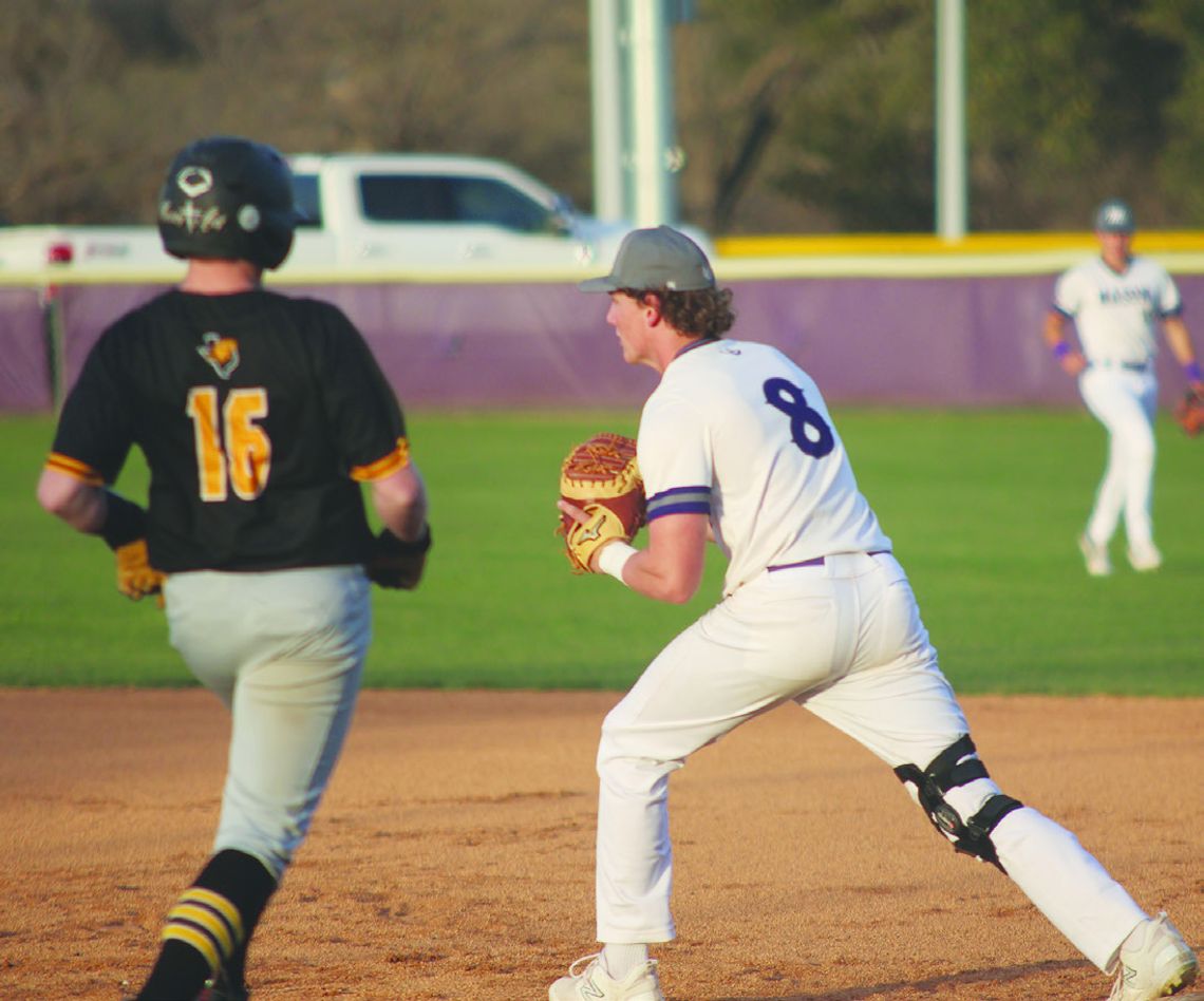 Mason Punchers Prepare for Thorndale, Playoffs