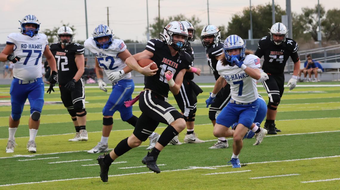 Ro-Hawks, Weather Can’t Stop the Yellow Jackets