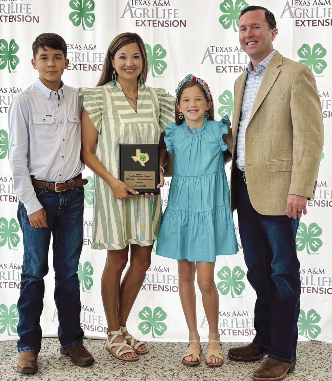 Sarita Moore Receives Texas 4-H Salute to Excellence Award Sarita Moore Receives Texas 4-H Salute to Excellence Award