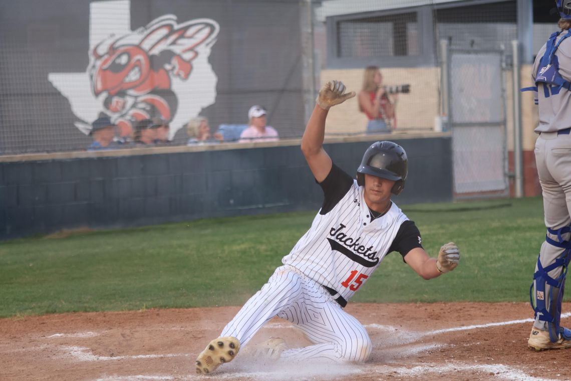 Yellow Jackets' Return to Fundamentals to Send Coach Out a Winner