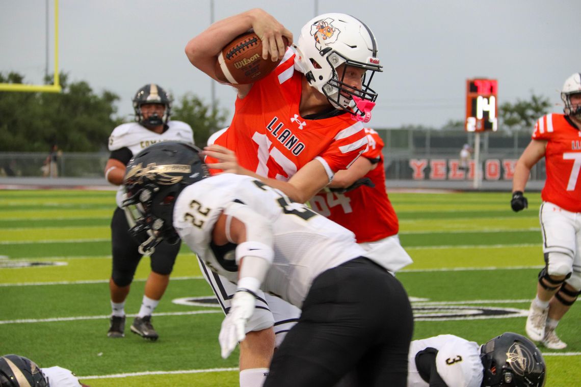 Yellow Jackets Show Their Depth in Lopsided Win