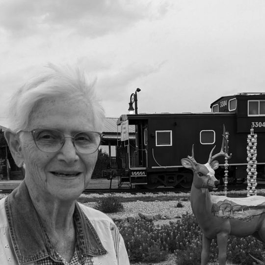 Georgia Ann Hopson (Hoffmann) Georgia Ann Hopson (Hoffmann)